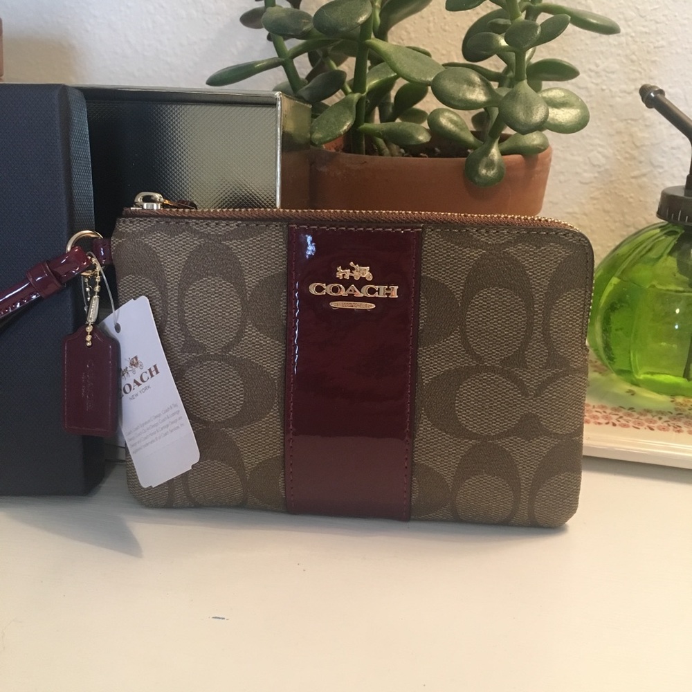 Coach Wallet Wristlet Burgundy